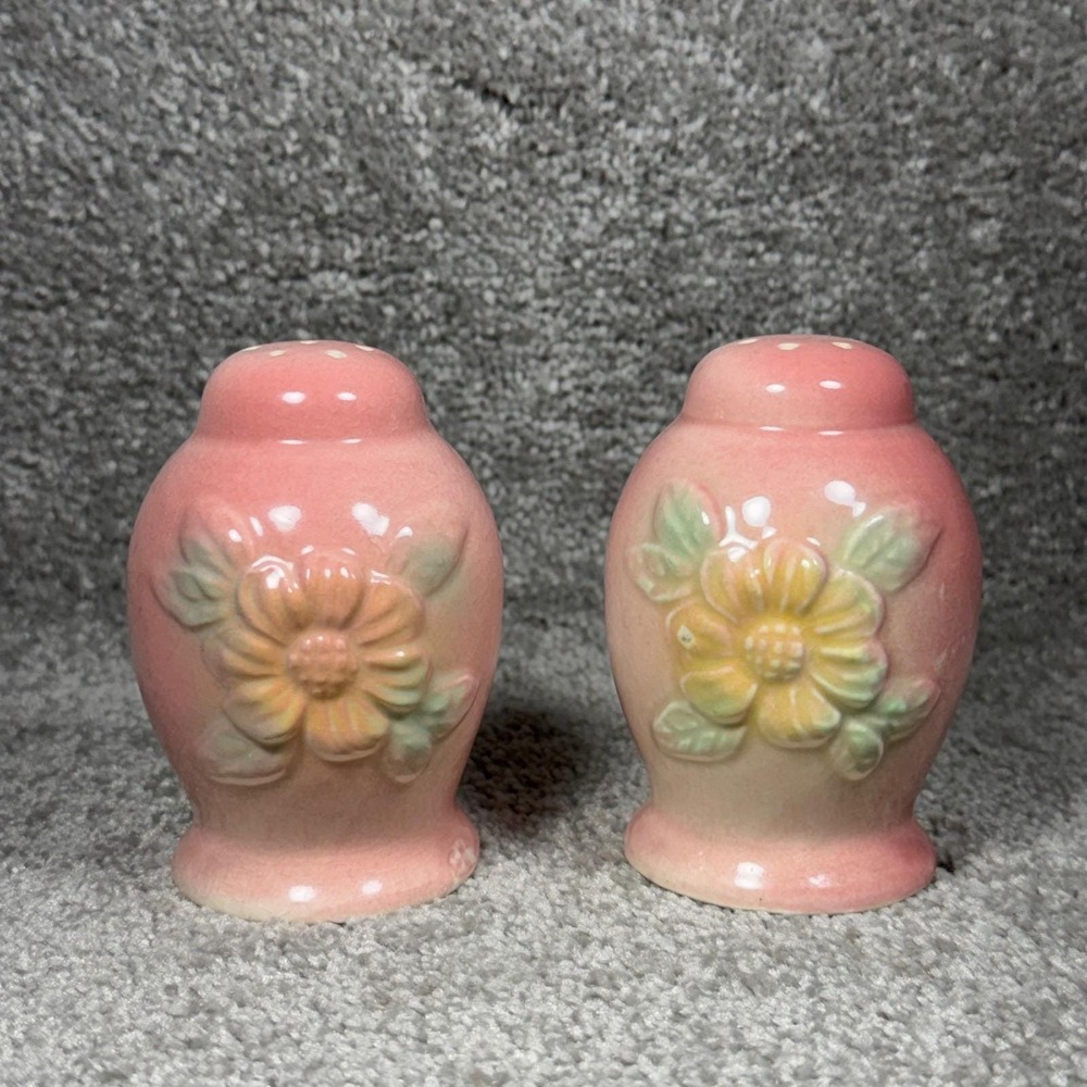 Hull Vintage Salt and Pepper Shakers Pink Floral Embossed Ceramic‎ Retro Set